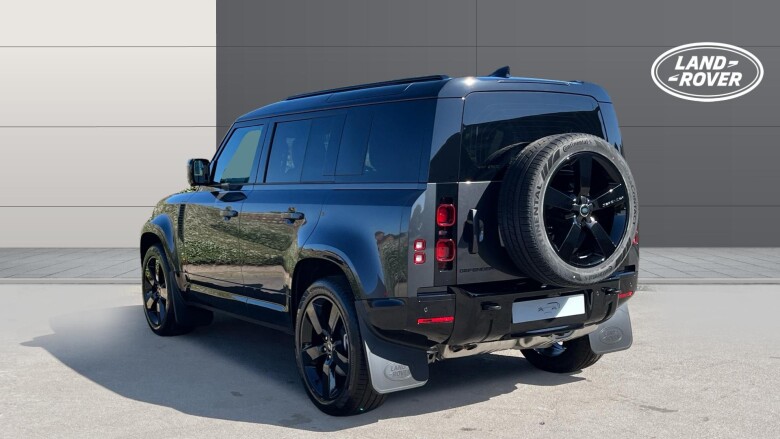 Land Rover Defender 3.0 D350 X-Dynamic SE 110 5dr Auto Diesel Estate